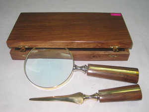 Ensemble de cadeaux de nouveauté Loupe et ouvre-lettres - Product Image 2