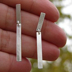 2025 Moda mujer joyería lujo clásico plata esterlina Stud pendientes a precio de fábrica - Product Image 1