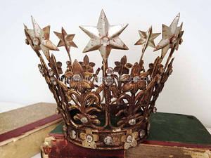 Couronne Française Vintage pour Décoration de Gâteau d'Anniversaire - Product Image 2