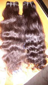 Extensions de cheveux humains Remy donneur unique Texture épaisse corps ondulé trame de cheveux bruts d'Inde. Trame de cheveux super bruts ondulés naturels - Product Image 4