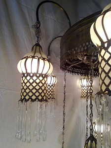 BR337 Reproduction Vintage Traditionnelle Lustre en Verre de Murano Teinté Blanc Style Antique Moderne E26 Base Plafonnier - Product Image 4