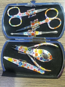 Profesional de alta calidad de acero inoxidable manicura pedicura Set corazón/mano cuadrada logotipo personalizado portátil uñas tijeras cortaúñas - Product Image 3