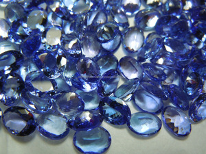 พลอย tanzanite สีม่วงธรรมชาติที่สวยงามอัญมณีเจียระไนแบบหลวมเกรด AAA Tanzanite - Product Image 3