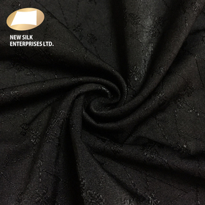 Tissu jacquard de couleur unie, fil de nylon extra brillant, motifs floraux, pour vêtements façonnés - Product Image 1