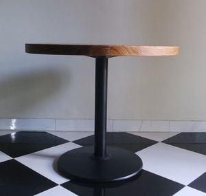 Meubles de maison en teck, TABLE à manger ronde, pied en métal - Product Image 2