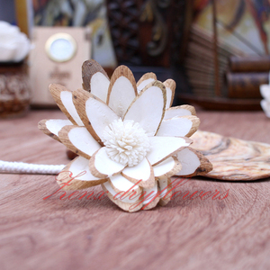 Fleurs décoratives en copeaux de bois de sola écologiques faites à la main SOLA510 pour une maison élégante et une utilisation intérieure/extérieure - Product Image 1