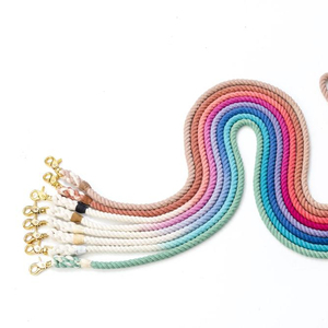สายจูงสุนัขแบบเชือกสีเทาไล่เฉดสี ทำมือ - Product Image 1