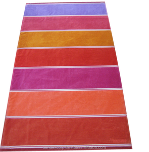 Dernière serviette de plage personnalisée Serviette de plage de golf imprimée à séchage rapide super absorbante pour l'extérieur - Product Image 4