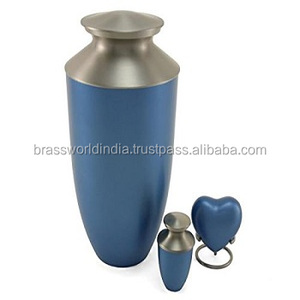 Juego de Tres Urnas Funerarias de Latón Estilo Monterey Americano de Brassworld India - Product Image 2