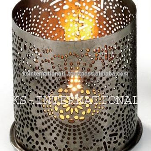 Bougeoirs chauffe-plat de forme ronde en métal enduit de poudre pour la décoration de salle de mariage - Product Image 1