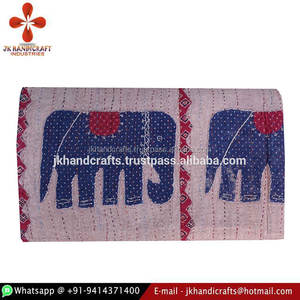 Cubrecama Kantha Cosido a Mano Tamaño Queen al por Mayor - Product Image 1