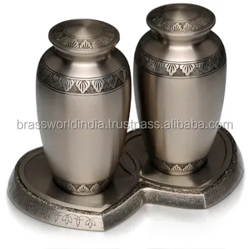 Suministros funerarios de la India, urna de cremación de Brassworld, compañero de latón