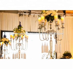 Ensemble de 3 chandeliers élégants et hauts en aluminium doré, faits à la main, de luxe, pour Noël, mariage, centre de table, décoration à 5 bras - Product Image 4