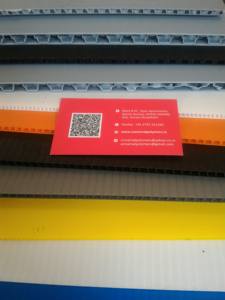 2023 Fábrica al por mayor Plástico de impresión UV para tablero de flauta Material PP y PPS para letrero de patio y publicidad de pila H cortada a medida - Product Image 5