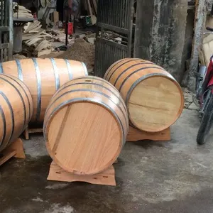 FÛT À VIN EN BOIS à vendre 2019 - Product Image 1