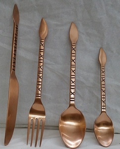 Juegos de Cubiertos Decorativos de Acero Inoxidable con Espejo y Mango de Metal para Restaurantes de Lujo y Cocina Casera - Product Image 4