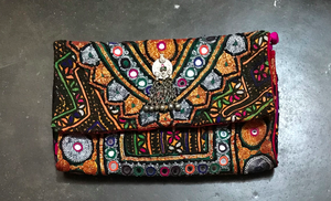 Bolso bandolera de retazos con bordado Banjara, bolso de mano tribal de tela de algodón hecho a mano, bolso de noche de diseño étnico - Product Image 4