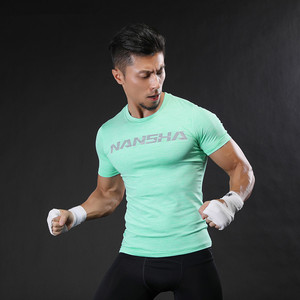 เสื้อยืดกีฬาเข้ารูปกล้ามเนื้อสแปนเด็กซ์ผ้าฝ้ายของผู้ชายเสื้อยืดฟิตเนสยิมชุดออกกำลังกาย - Product Image 5