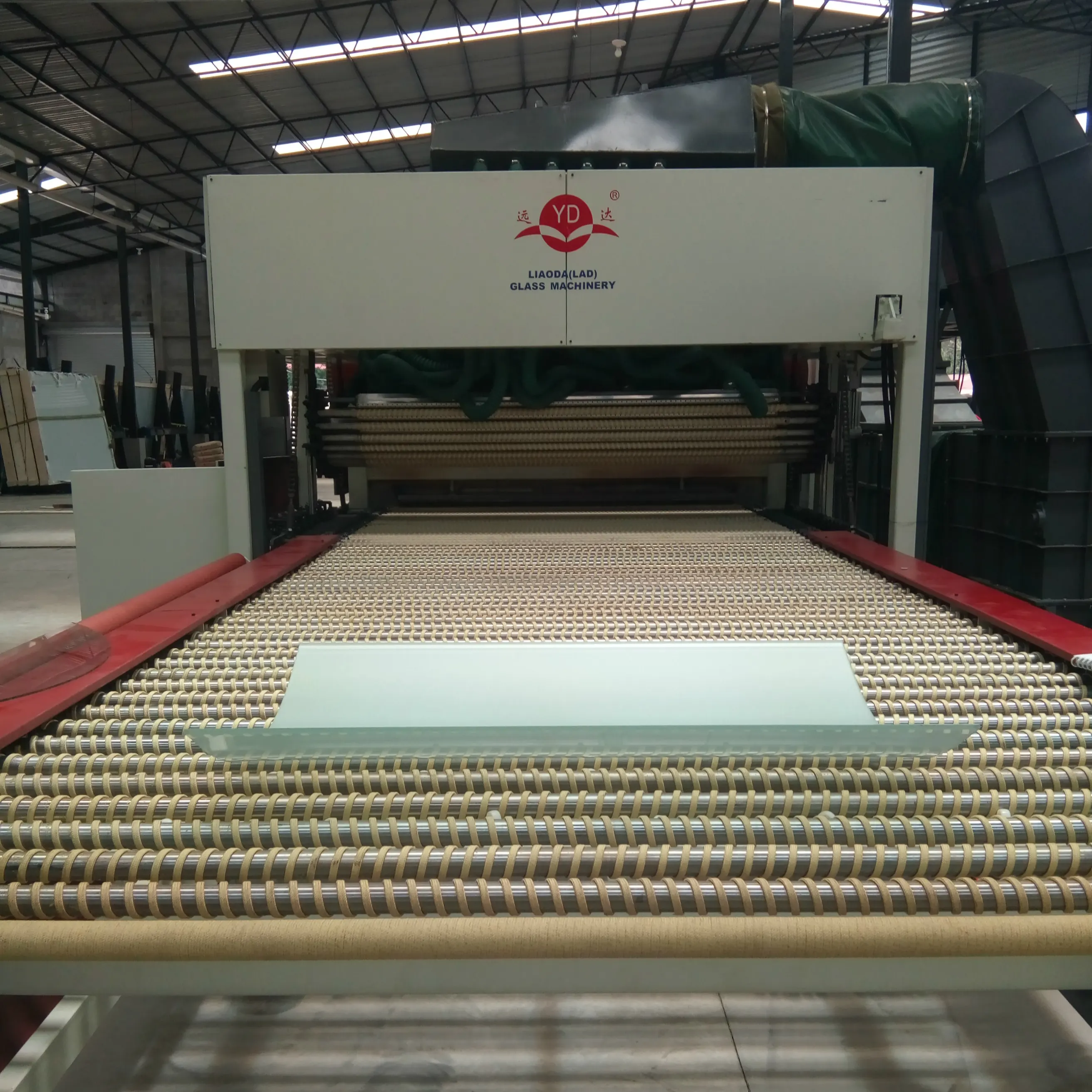 Glass tempering furnace machine for tempered glass processing