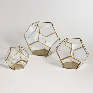 Boîte à bijoux personnalisée faite à la main avec un design moderne et en verre - Product Image 1