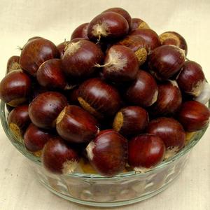 Châtaignes séchées de qualité supérieure, paquet en vrac de 5 kg - Product Image 1
