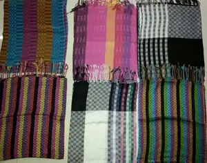 Bufandas de viscosa de punto largas y elegantes de alta calidad, logotipo personalizado, accesorio elegante de invierno - Product Image 1