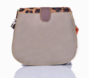 กระเป๋าหนังแท้สะพายข้างขนาดเล็กพิมพ์ลายสัตว์เสือดาวสำหรับเด็กผู้หญิงในหลายสี - Product Image 5