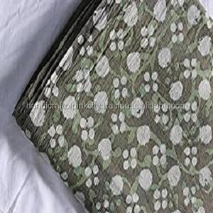 Tissu indien 100% coton à imprimés, bloc à main, étoffe de haute qualité pour confection de robes - Product Image 1