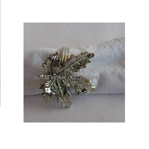 Vente en gros Nouveau prix d'usine Anneau de serviette décoratif de table de Noël Renne Boucle de serviette en métal personnalisée pour hôtels de fête de mariage - Product Image 3