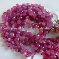 Perles de pierre en forme de goutte d'eau facettées rouge rubis, certifiées par une expertise tierce, CosZcalt Exports BNM702, pour la fabrication de bijoux