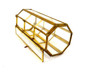 Boîte à bijoux hexagonale en verre et laiton - Product Image 2