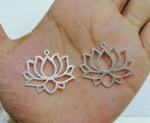 จี้เครื่องรางดอกบัวชุบเงิน-เครื่องประดับหาเสน่ห์-ทำต่างหูและจี้ของคุณเอง - Product Image 3