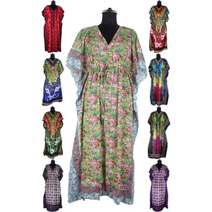 Caftán Largo de seda para Oriente Medio y África - Product Image 1