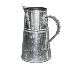 Vente en gros de fleurs vieillies Pichet à lait/eau/pot en métal Nouveau design Théières et bouilloires pour hôtel, restaurant et maison - Product Image 5