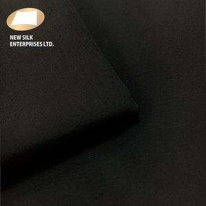 Tela de Microfibra de Nailon Negra de Alta Calidad con Spandex para Ropa Deportiva - Product Image 3