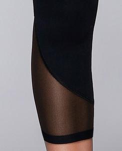 Mallas ajustadas de yoga para mujer, mallas de diseño personalizado, 86% poliéster, 14% licra, para entrenamiento, gimnasio, compresión, fitness - Product Image 1