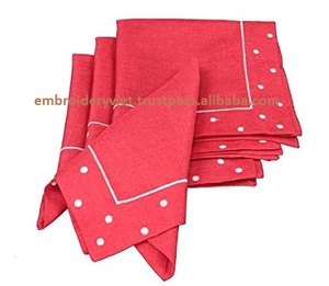 Serviette de table à pois brodés - Product Image 2