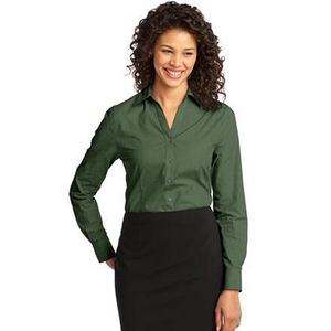 Port ority Ladies Crosshatch Easy Care Shirt - 60/40 algodón/poli, dardos delanteros y traseros y viene con su logotipo - Product Image 1