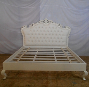 Mobilier de lit Queen size, lit sculpté de Style français - Product Image 2