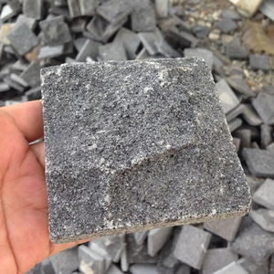 Pedra Hitam Bruta Vulcanic Carreaux aux tons foncés variant du gris foncé au noir - Product Image 3