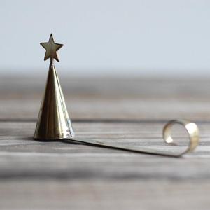 Décor d'arbre de Noël métallique minimaliste Design moderne chic Pièce d'accent élégante Présentoir de table polyvalent Ambiance chaleureuse - Product Image 1