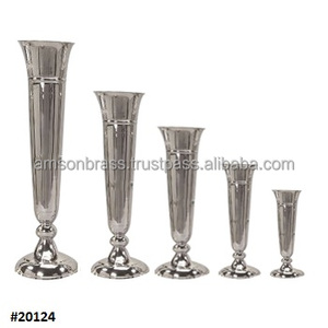 Venta caliente diseñador de Metal mesa superior decoración jarrón tradicional cuadrado inferior trompeta Metal florero diseño real - Product Image 4