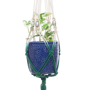 Colgador de plantas de macramé hecho a mano, Felicidad hecha a mano - Product Image 3