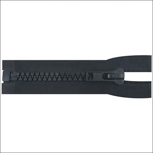 Cierre de Plástico de Cadena Larga con Bloqueo Automático de Extremo Abierto OZL para Ropa y Bolsas - Product Image 3