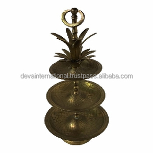 Bandeja de Servir de Latón con Diseño de Piña de 3 Niveles - Product Image 5
