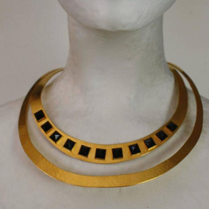 Dernier collier deux cercles en laiton plaqué or bijoux géométriques pour femmes pour les mariages fêtes fiançailles cadeau parfait - Product Image 1