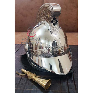 Casco de Bombero Decorativo, Portátil, de Latón Plateado Natural Pulido, Estilo Medieval Victoriano, Hecho a Mano, Regalo Empresarial, Largo - Product Image 1