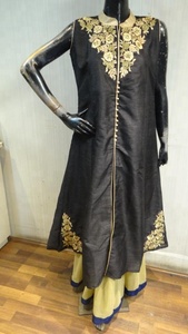 Nuevo diseño hecho a mano bordado KURTI de la INDIA - Product Image 5