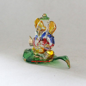 คริสตัลรูปพระพิฆเนศขนาดเล็กบนใบเป็นที่โปรดปรานงานแต่งงานแบบอินเดียที่สง่างามของขวัญคืนสำหรับแขกของตกแต่งของที่ระลึกทางจิตวิญญาณ - Product Image 3