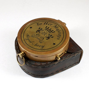 ทองเหลืองพระบาทสมเด็จพระเจ้าอยู่หัวโบราณเข็มทิศทองเหลืองในกรณีหนัง - Product Image 1